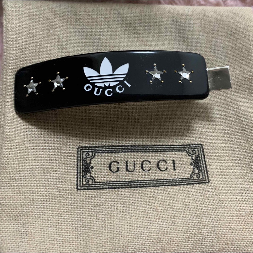 Gucci adidas コラボ ヘアクリップ ヘアアクセサリー ブラック