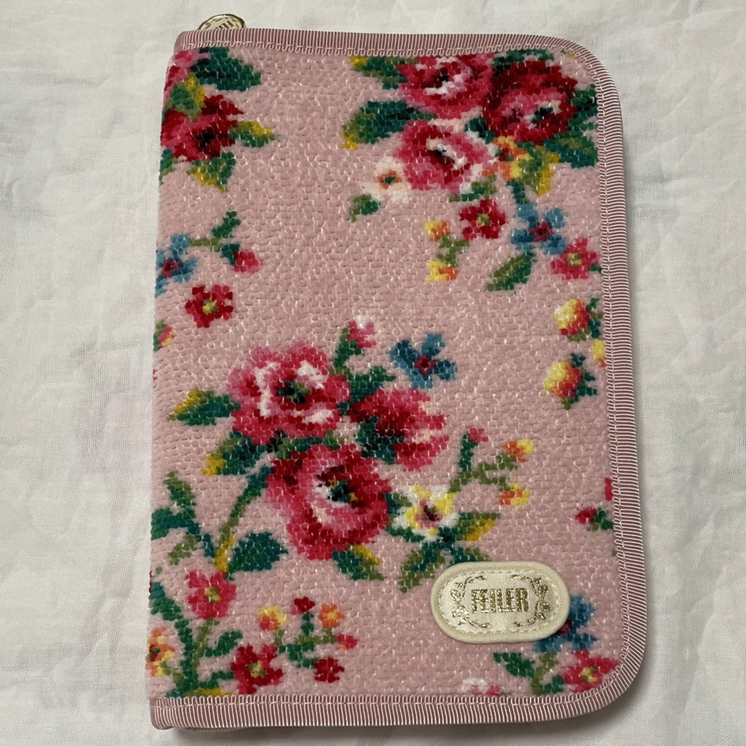 FEILER - 最終価格✨ 新品✨フェイラー マルチケース マドモアゼル