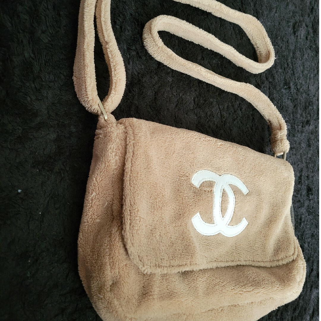 極美品❗CHANEL シャネル 海外ノベルティ ショルダーバッグの通販 by