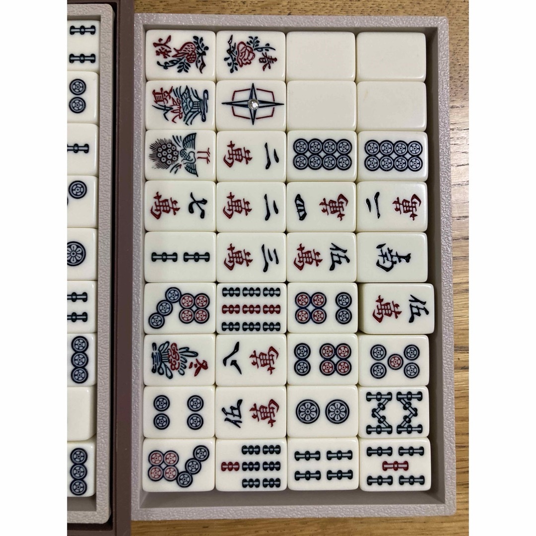 任天堂 - 【麻雀牌・役満・任天堂】ケース・説明書・箱付きの通販 by