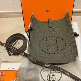HERMES（ショルダーバッグ ・ シルバー/銀色系）のフリマアイテム一覧