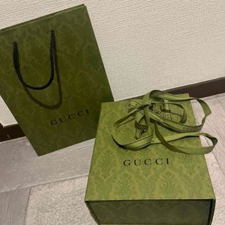 GUCCI（ショップ袋 ・ グリーン・カーキ/緑色系）のフリマアイテム一覧