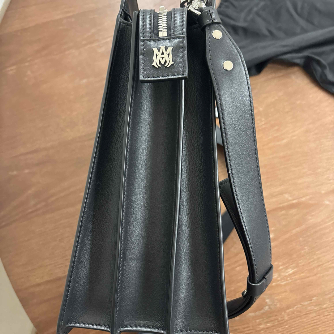 AMIRI - 黒 AMIRI ショルダーバッグ レザー ブラックの通販 by