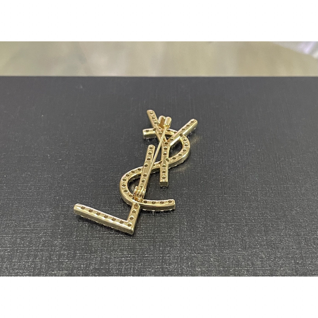 Yves Saint Laurent - YSLイブサンローラン ブローチの通販 by
