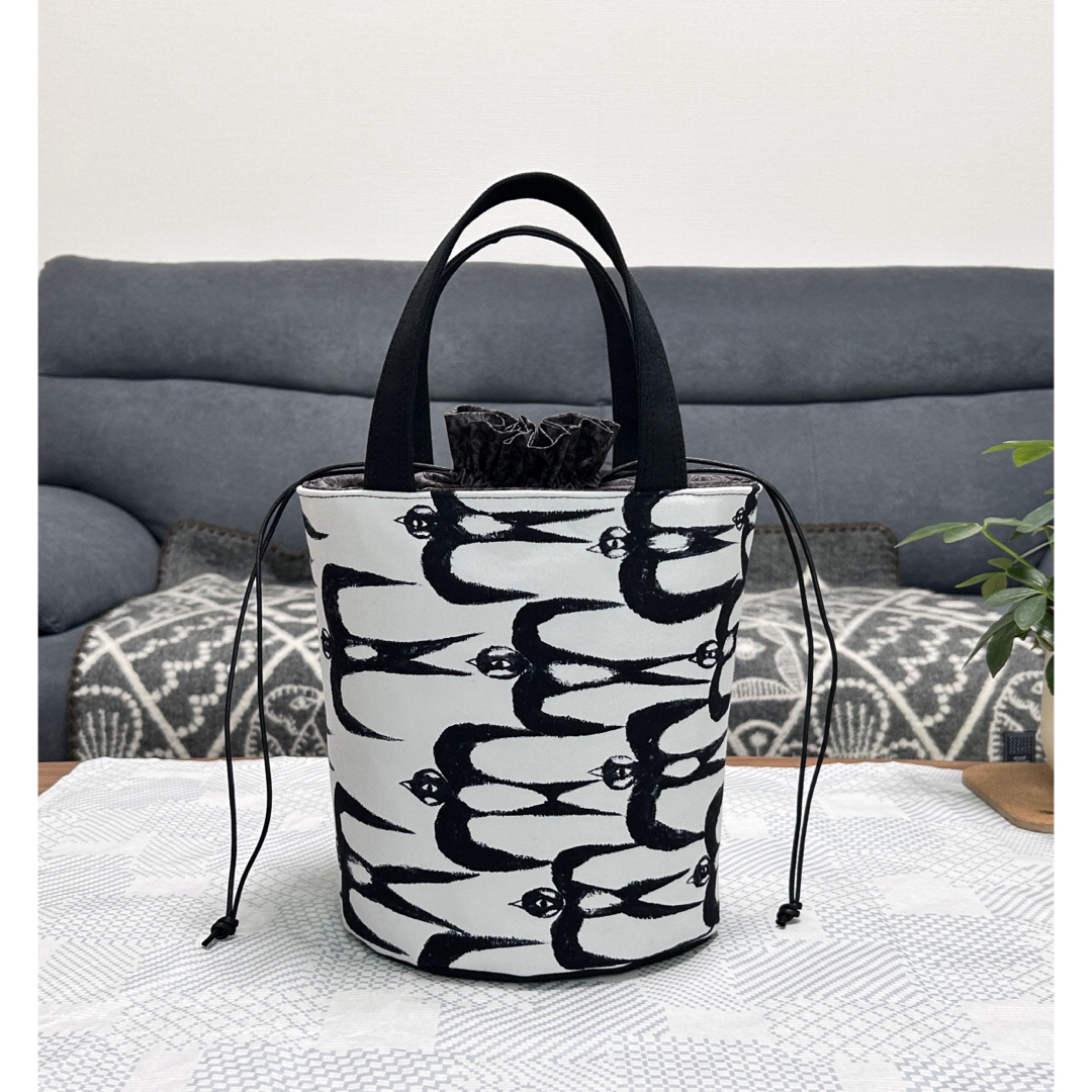 ミナペルホネン ファスナー楕円トートバックキーリング付き forest