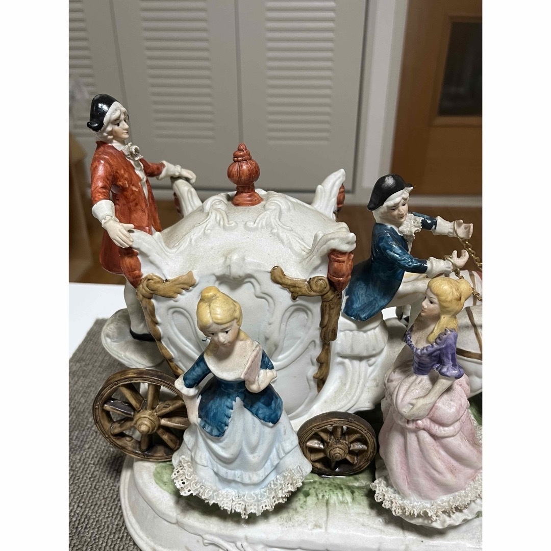 加藤工芸 瀬戸マイセン 4頭立て馬車 レース衣装貴婦人 紳士 馬車