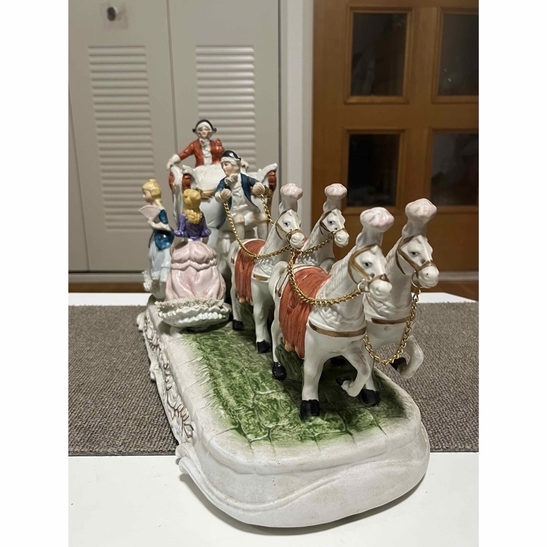 加藤工芸 瀬戸マイセン 4頭立て馬車 レース衣装貴婦人 紳士 馬車