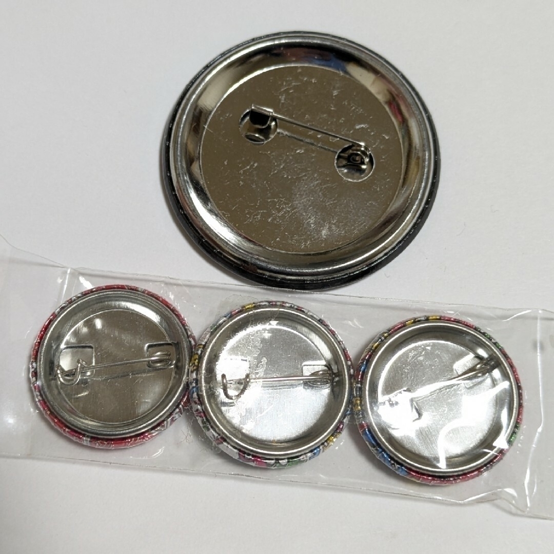 PEACEMINUSONE - 🌼G-DRAGON 缶バッジ ④個セット🌼キース・ヘリング