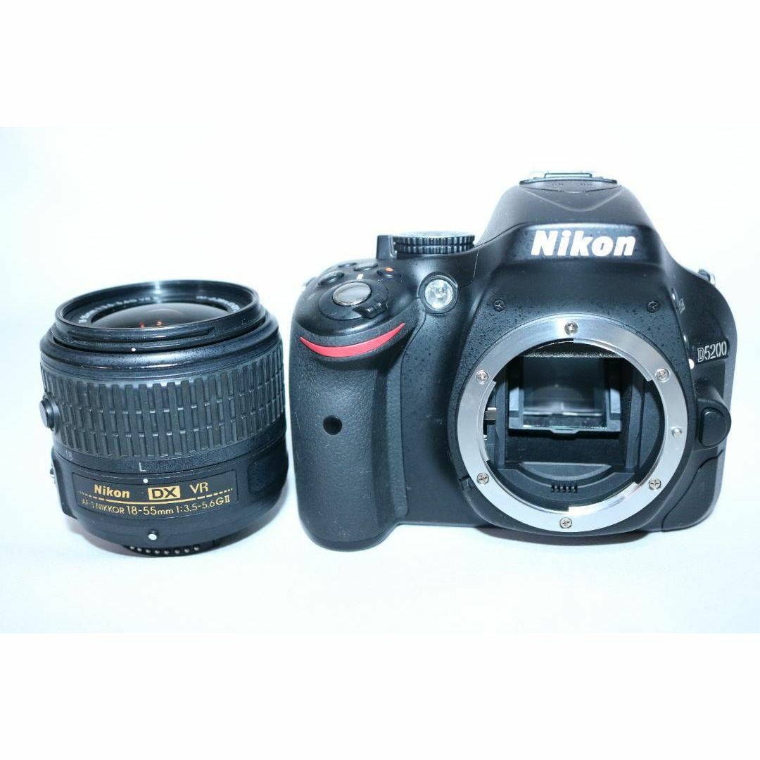 ❤Nikon D5200❤すぐ使えるセット❤スマホ転送OK❤手ぶれ補正レンズ