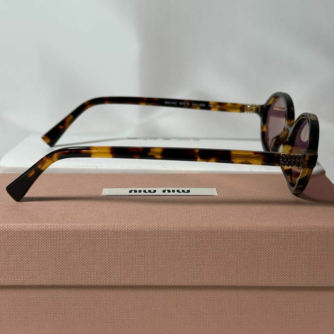 MIU MIU - 【定価6.3万】TWICE MOMO MIUMIU リガード サングラス Mの