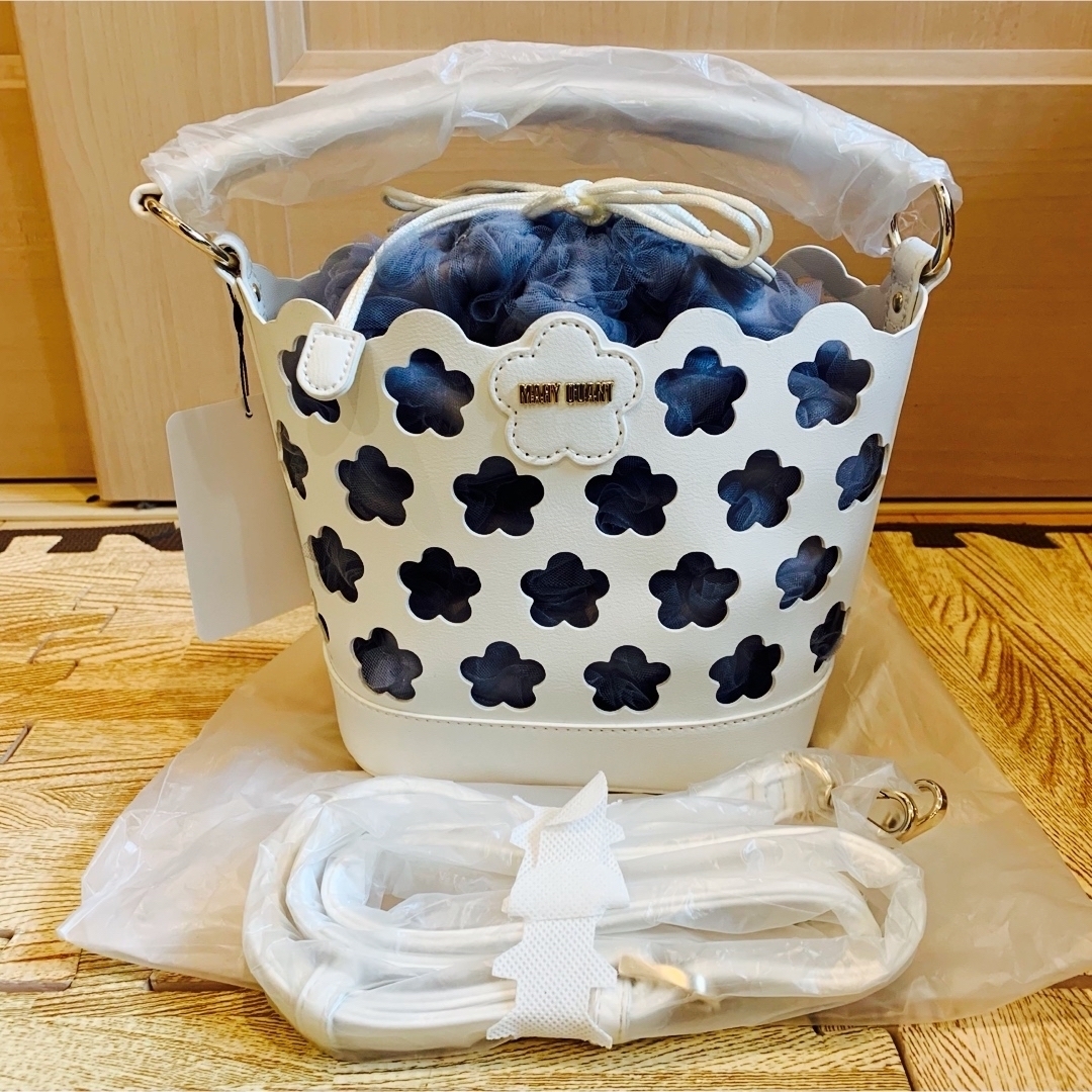 MARY QUANT - 新品未使用 マリークワント ショルダーバッグ ホワイトの