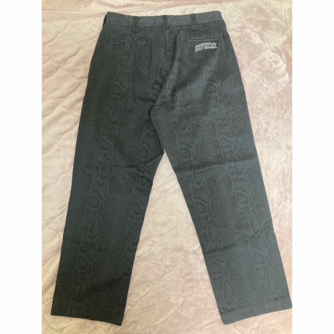 Supreme ヘビ柄 チノパン 32 Supreme ヘビ柄 チノパン 32 Supreme The