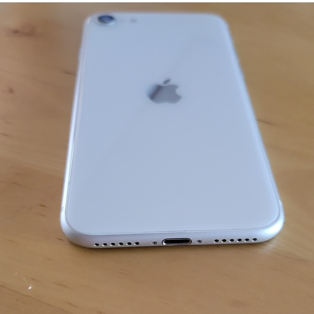 iPhone - iPhoneSE 第2世代 64GB ホワイトの通販 by savage shop｜アイ