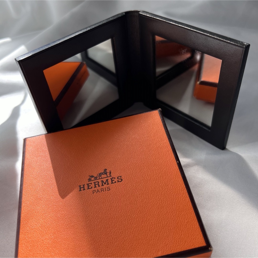 HERMES - エルメス コンパクトミラー 折り畳み レザー の通販 by