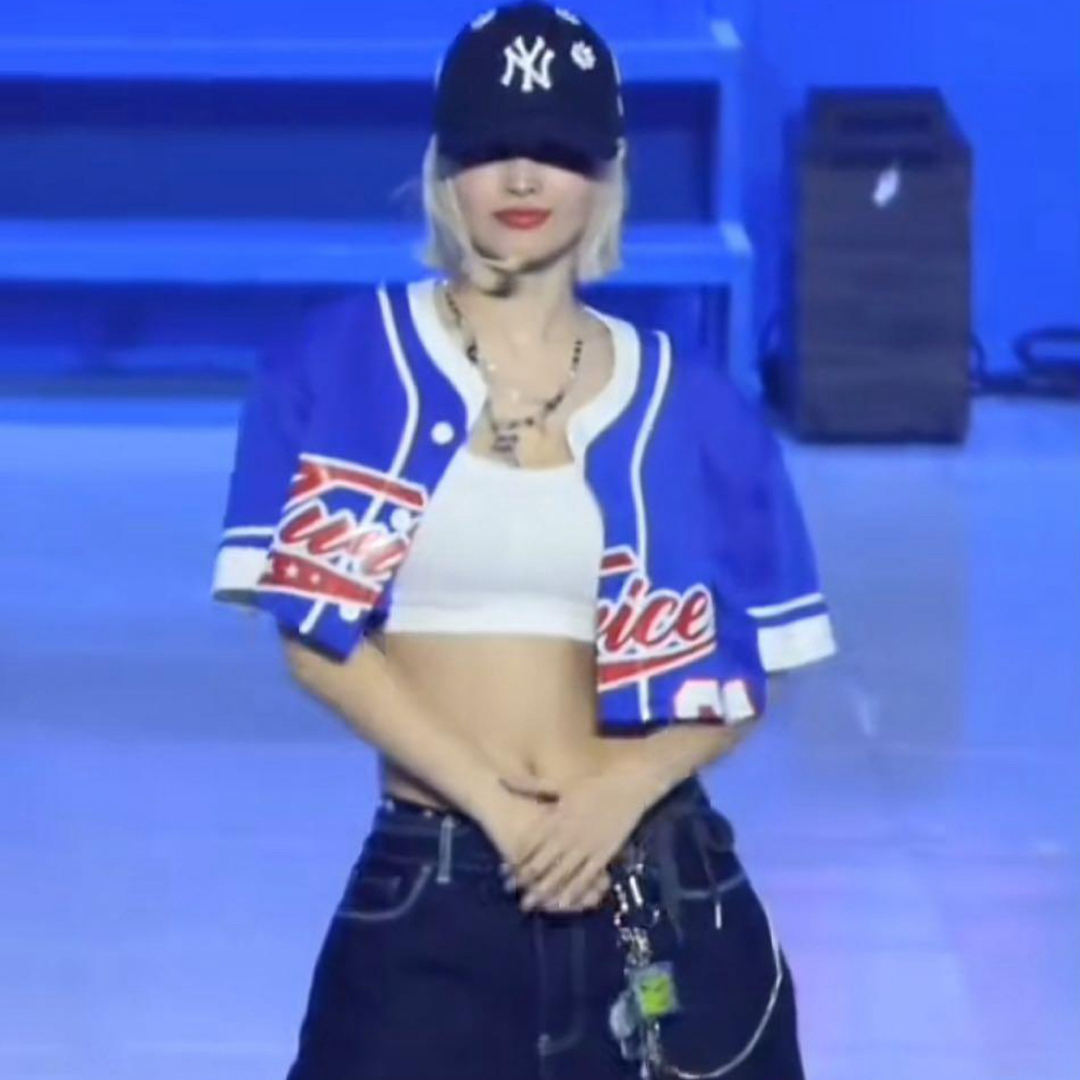 NEW ERA - 【TWICEモモ着用！】3D flower capの通販 by りーー's shop