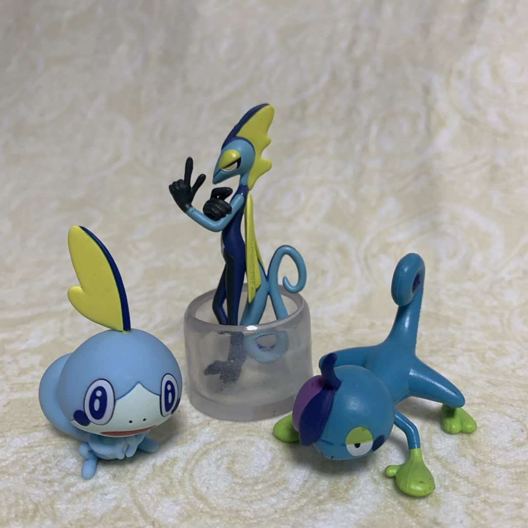 ポケモン フィギュア モンコレ ジメレオン インテレオン メッソンの