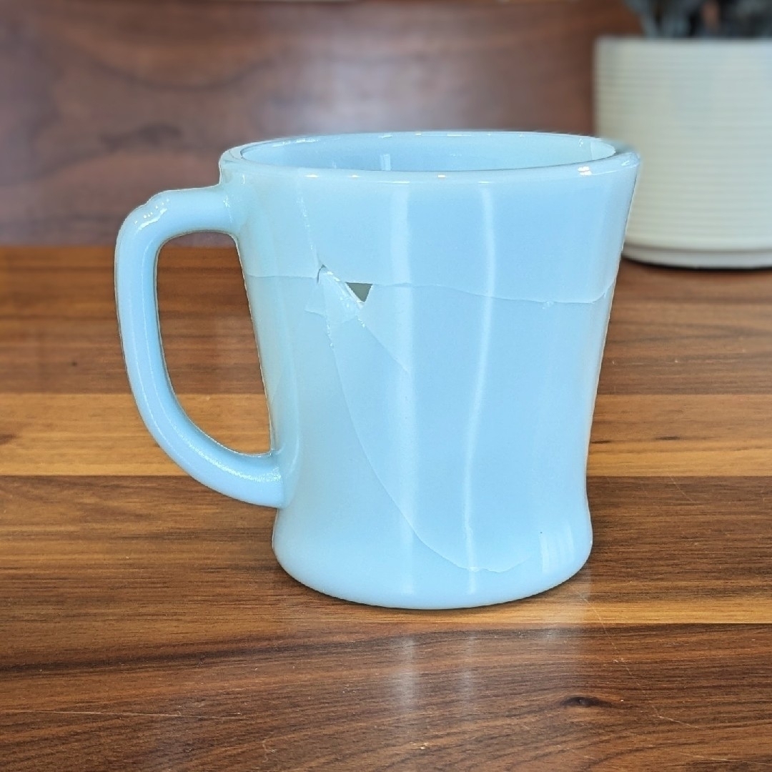 Fire-King - 金継ぎ練習☆割れた食器 ファイヤーキング ターコイズ