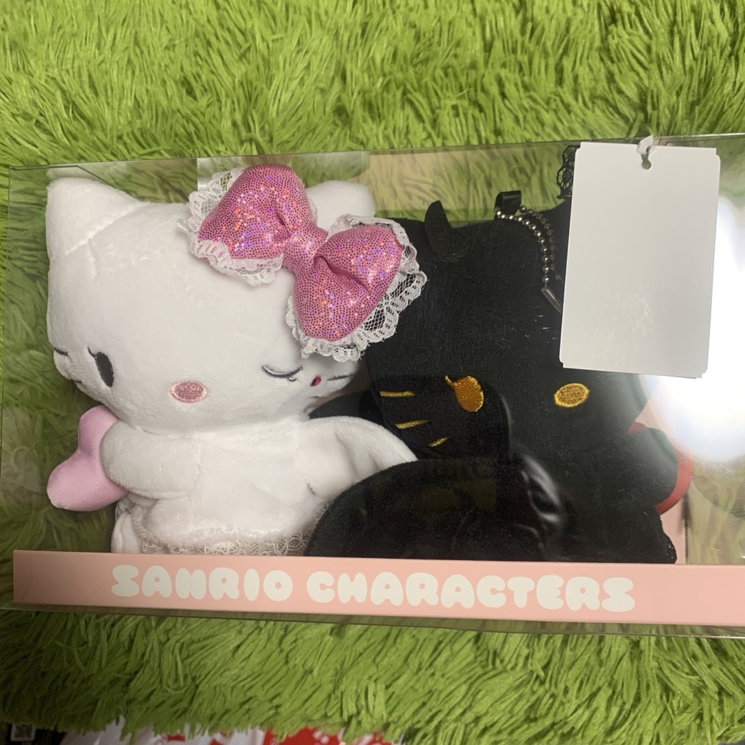 ハローキティ 50周年 ペアマスコットチャーム 天使 小悪魔 アベイル