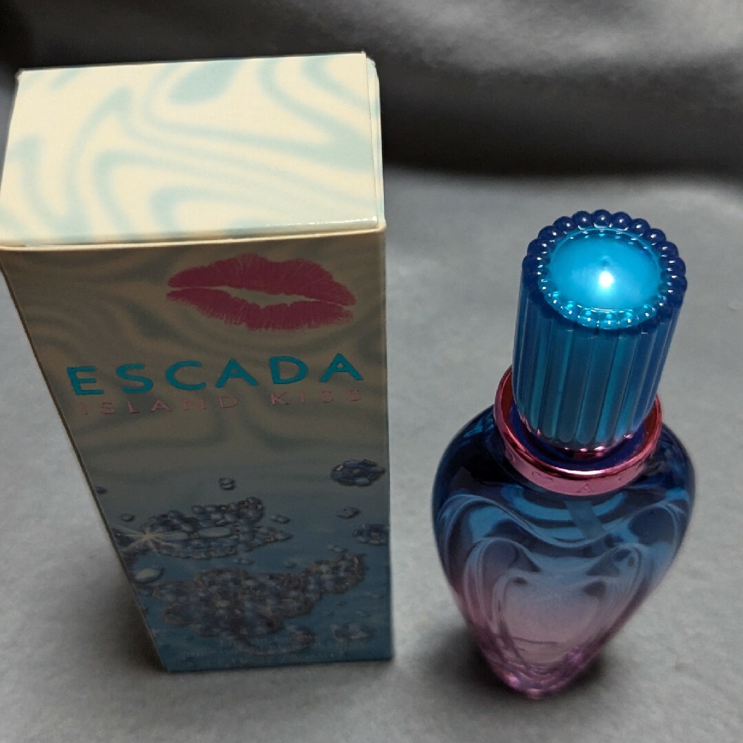 ESCADA - 廃盤希少エスカーダアイランドキッスオードトワレ50mlの通販
