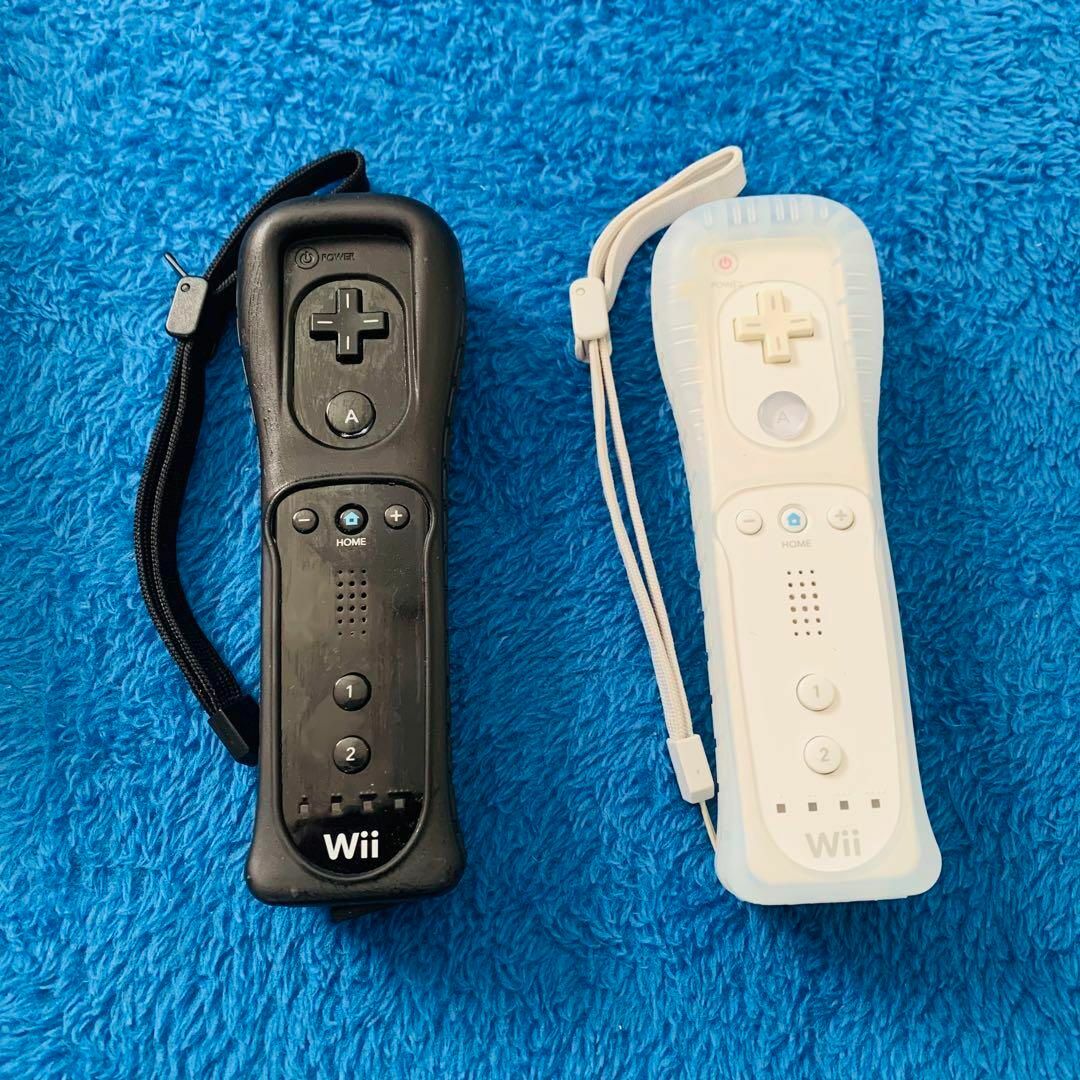Wii - Wiiリモコン 黒と白 2個 2つ 箱付き 説明書 ジャケット