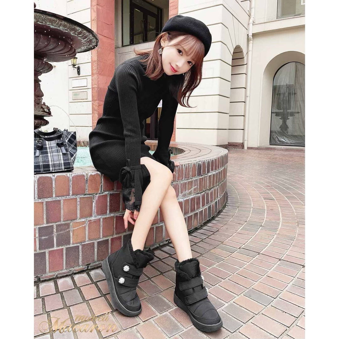 michellMacaron - ミシェルマカロン ベルトスノーブーツ黒 Mの通販 by