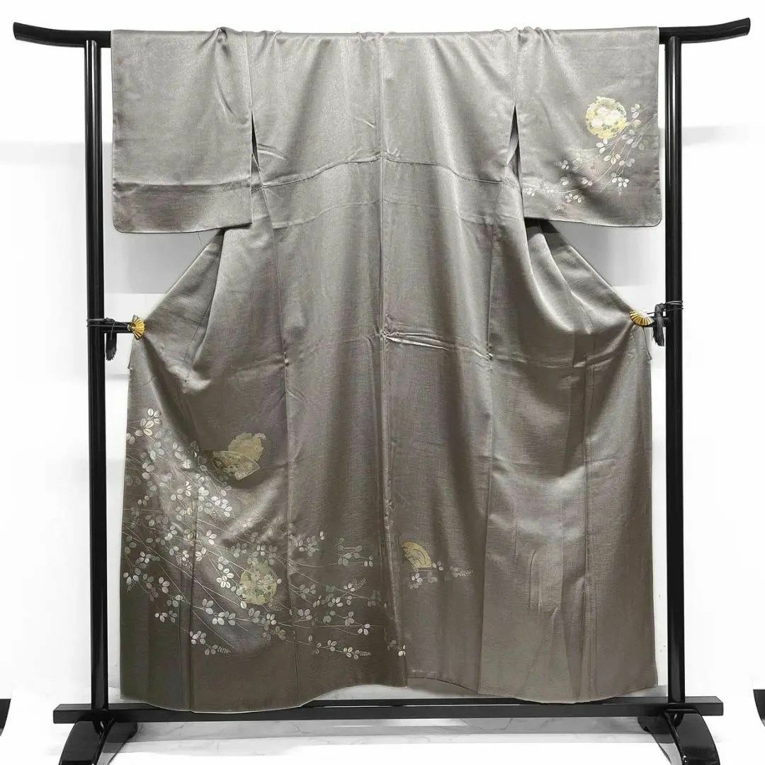 付け下げ 萩 金彩 彩箔 扇 雪輪紋 菊 楽器 松 紋無し 着物 055a dの