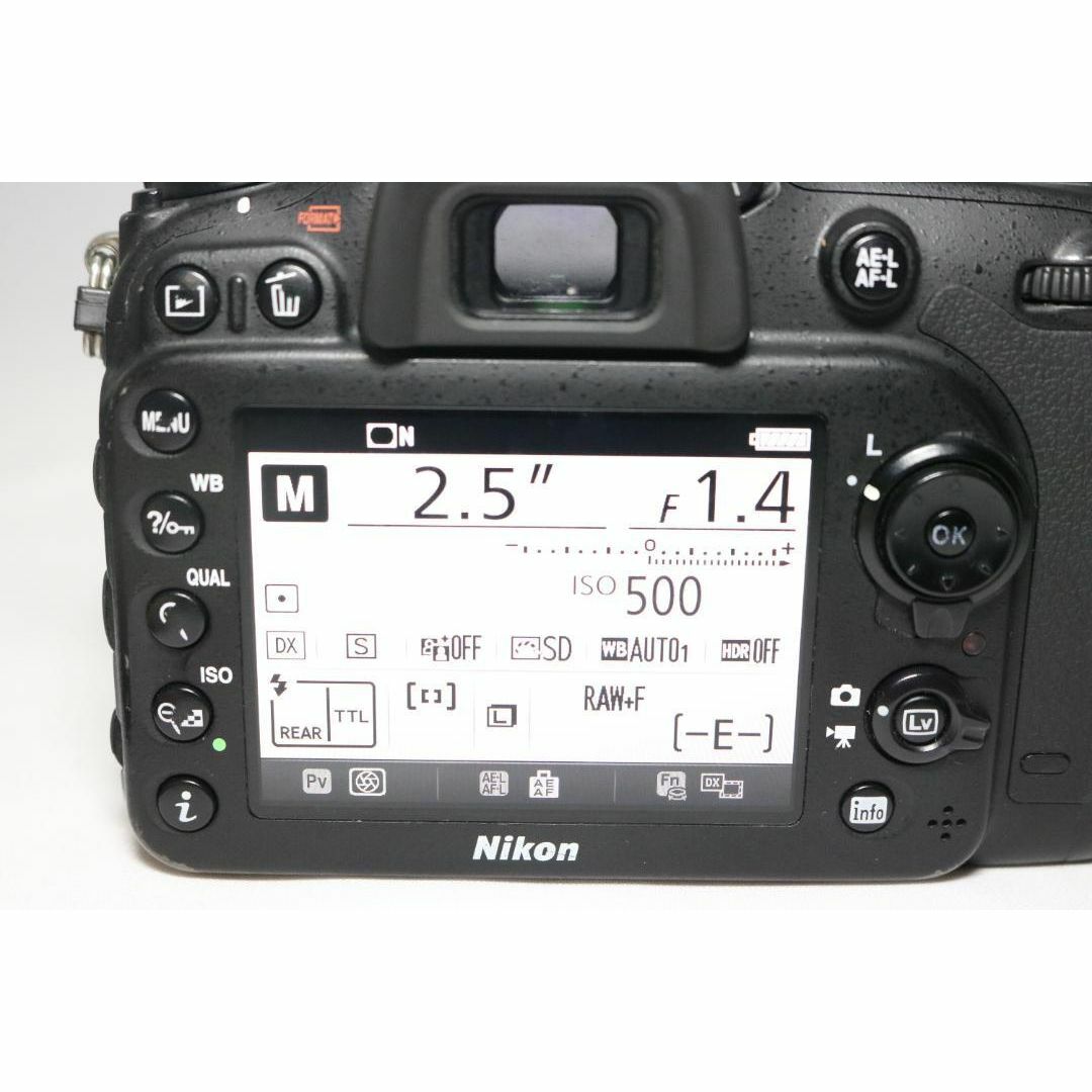 高機能 ハイアマ⭐Nikon D7200 本格機⭐一眼レフ 防塵防滴 高速連写の