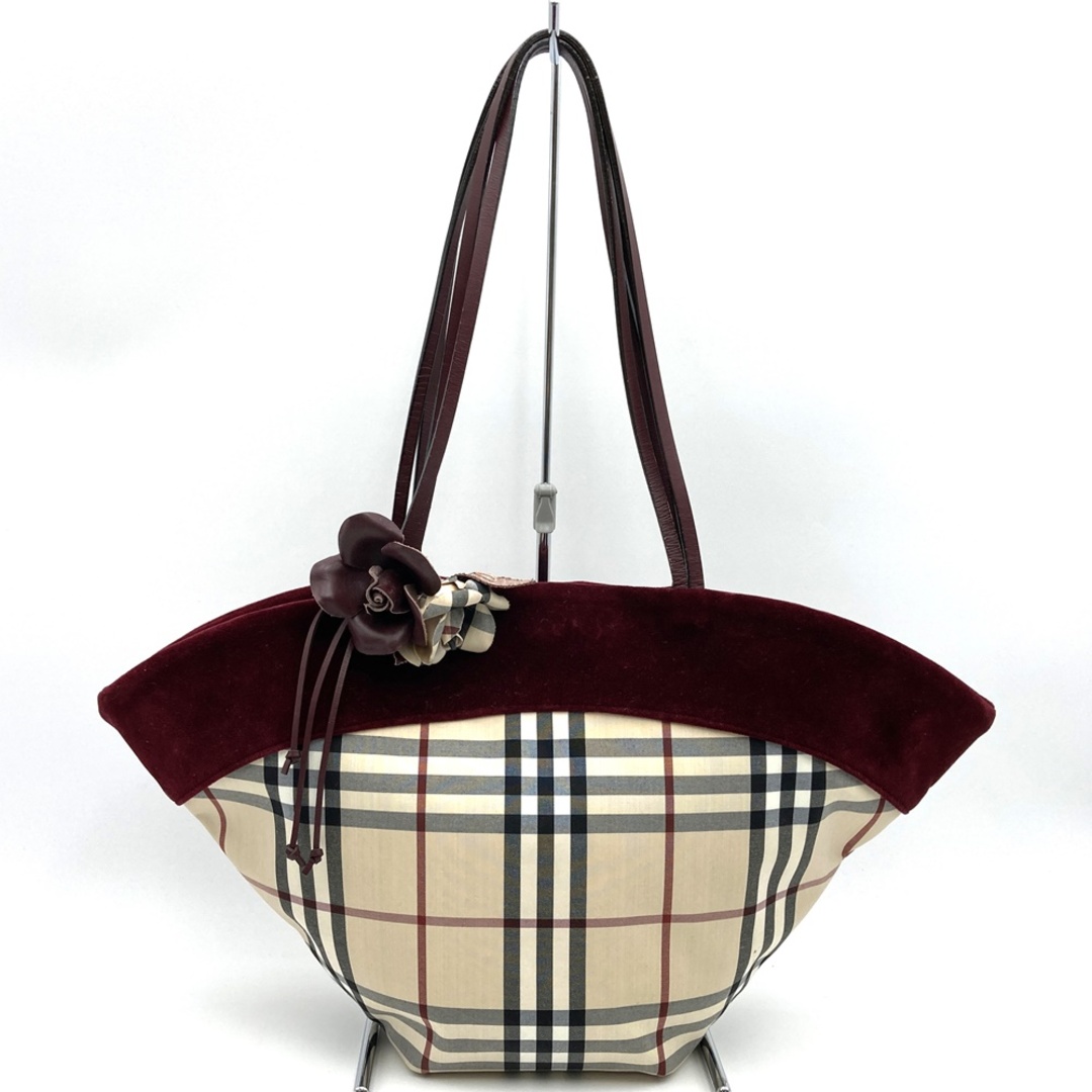 BURBERRY ハンドバッグ ハート型チャーム付き BURBERRY ハンドバッグ