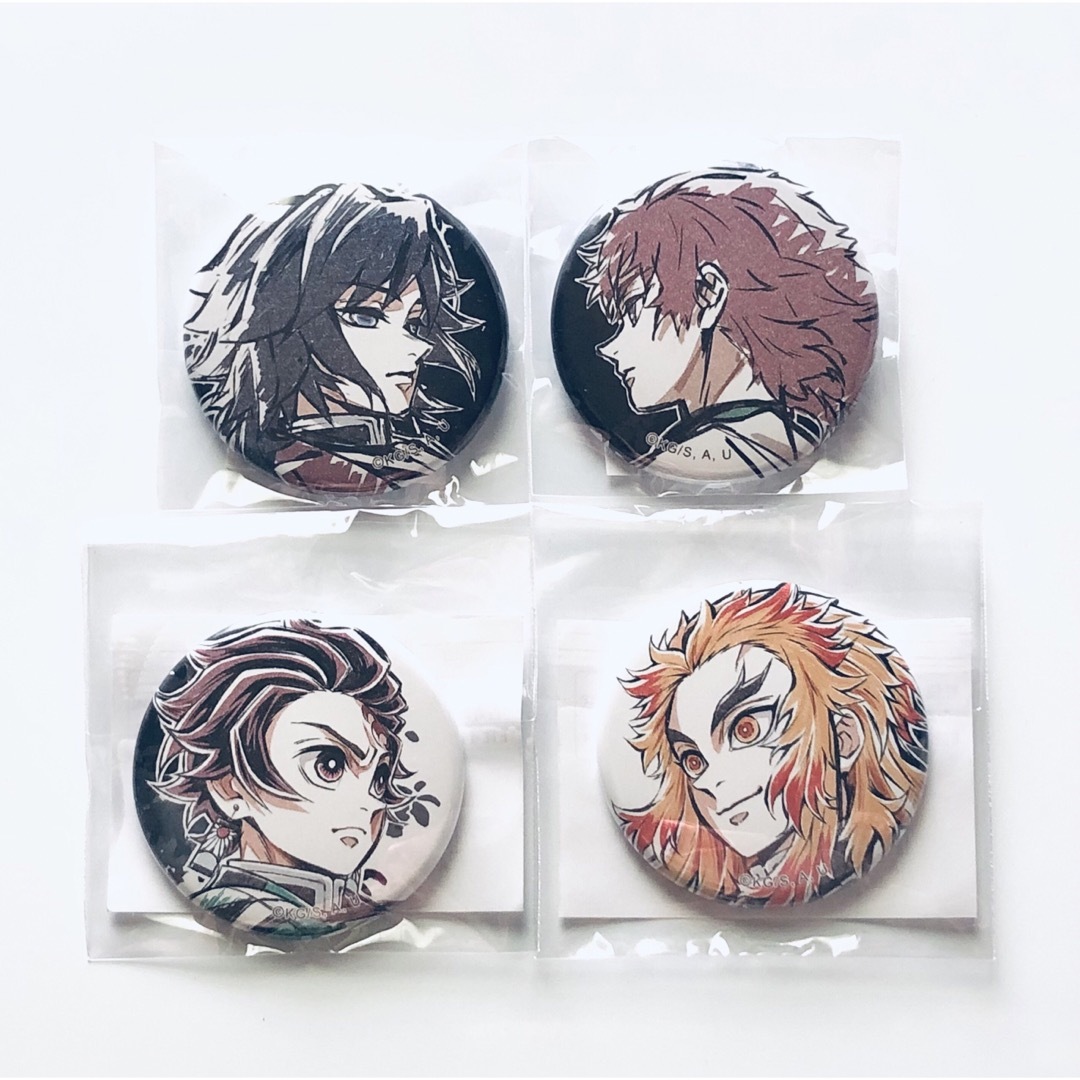 希少鬼滅の刃DINING 新店舗記念スクエア缶バッジ冨岡 義勇