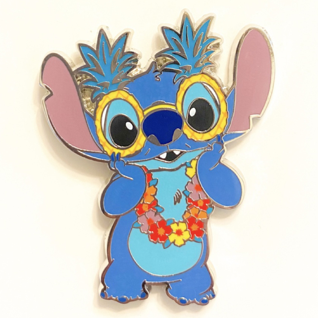 レア】DisneyAuctions スティッチ 映画撮影 ピンバッジ レア