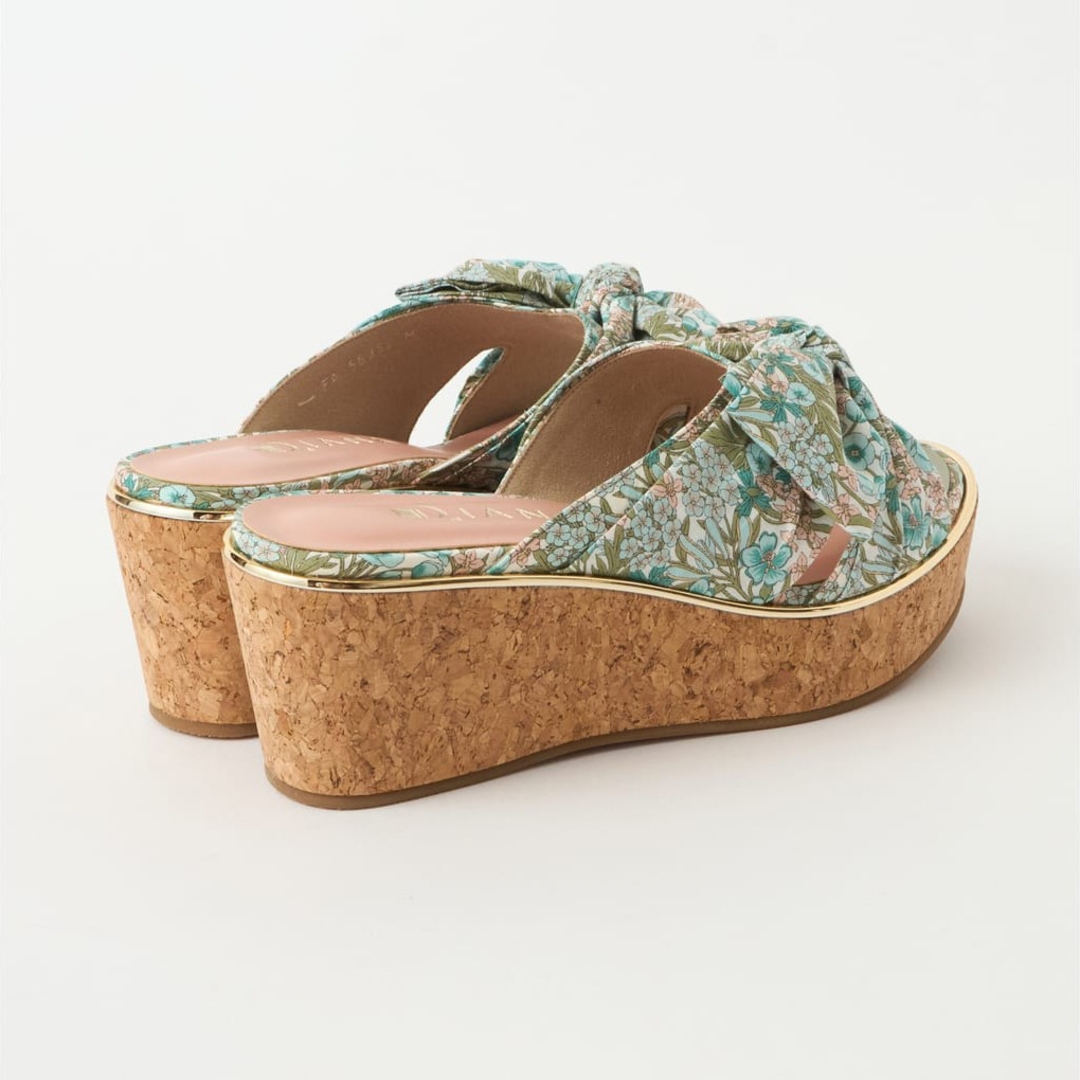 DIANA - DIANA リボンデザインが目を引く♪ウェッジミュールの通販 by