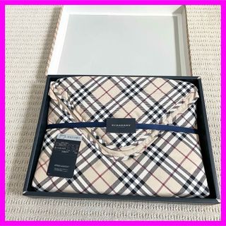 BURBERRY（毛布）のフリマアイテム一覧