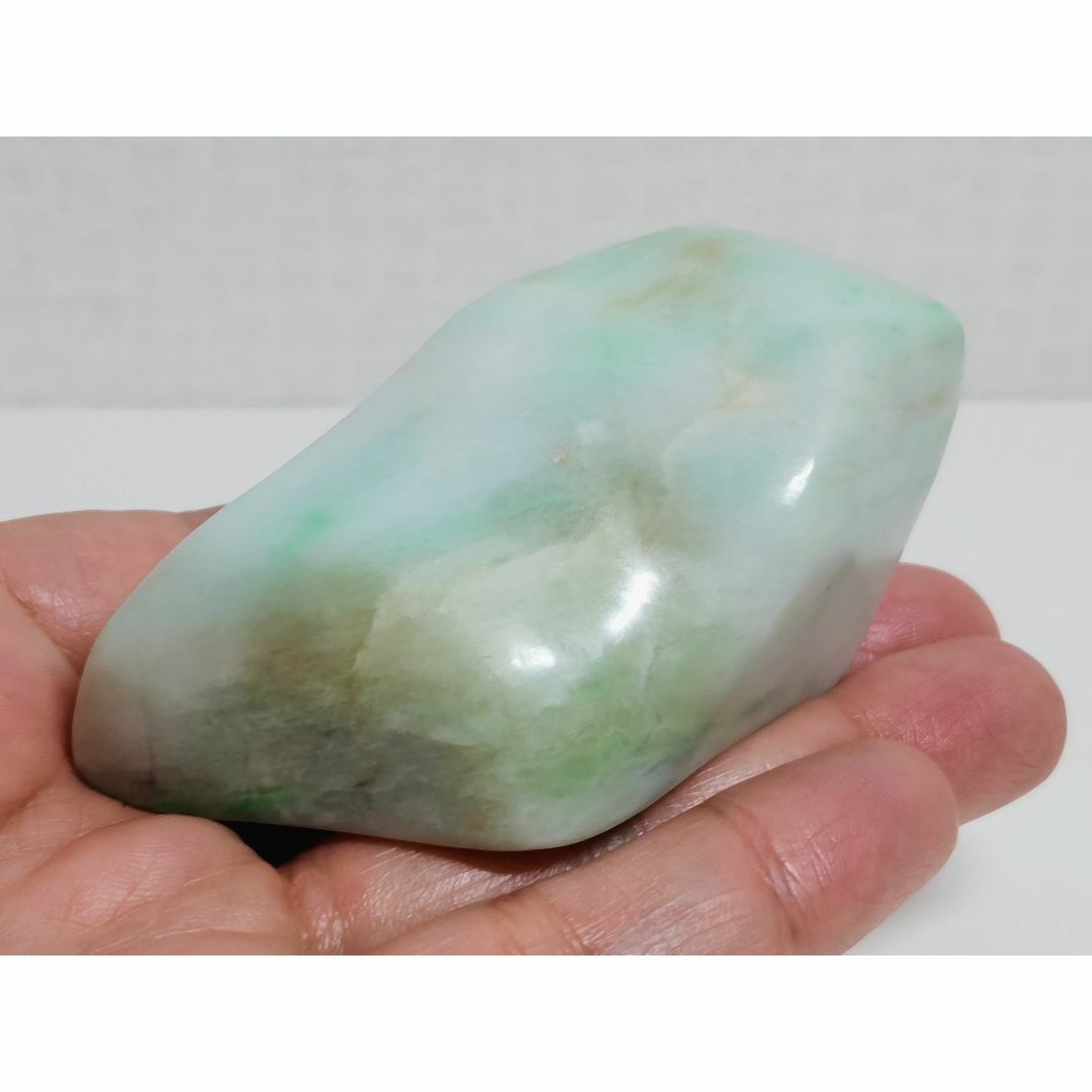 緑白 107g 翡翠 ヒスイ 原石 鑑賞石 自然石 誕生石 鉱物 鉱石 水石