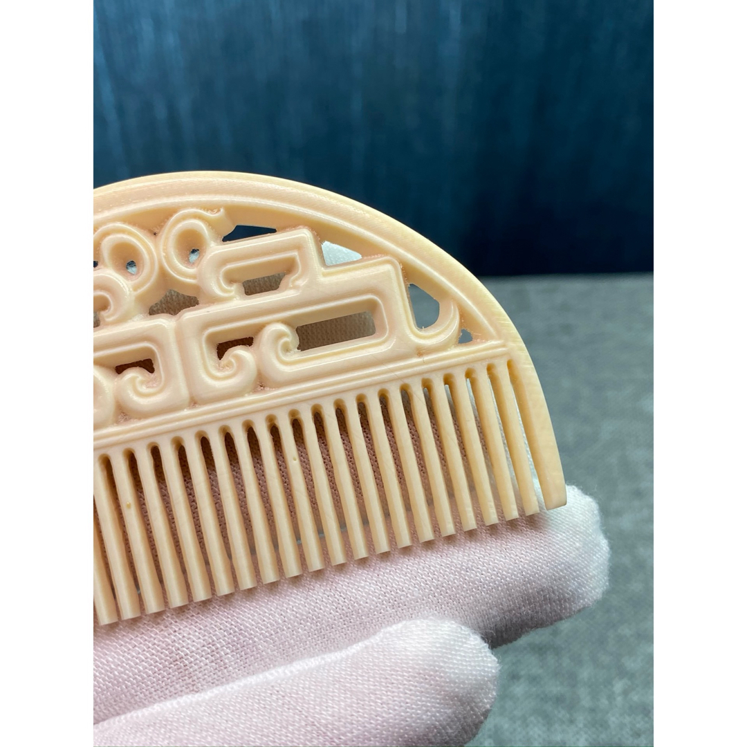 天然マンモス牙美しい手作り彫刻 一櫛百順 髪櫛(23g) 天然マンモス牙