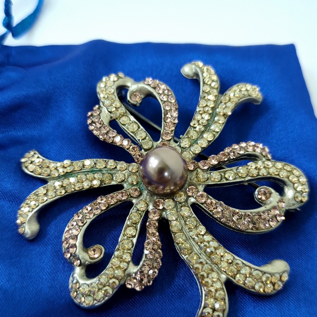 ヴィンテージ ラインストーン ジョルジオ アルマーニ ARMANI ブローチ