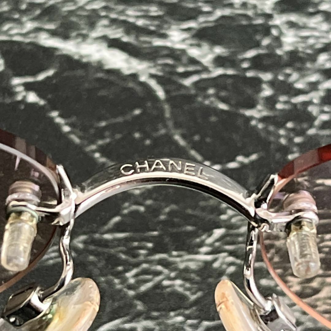 CHANEL - シャネル サングラス リムレス ココマーク 赤 シルバー