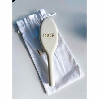 Christian Dior（ヘアブラシ/クシ）のフリマアイテム一覧