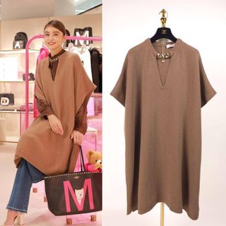 VALENTINO - 専用 ヴァレンティノ ランウェイ 神崎恵 ケープ ホワイト