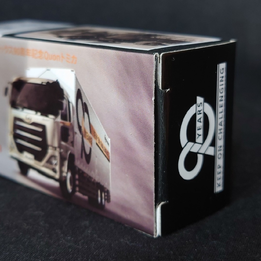 トミカシリーズ - トミカ UDトラックス クオン 90周年記念限定モデル