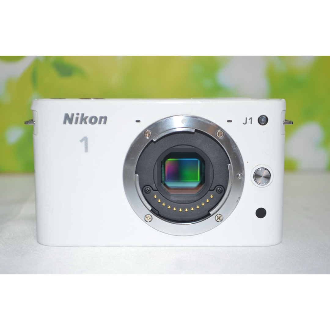 Nikon - ⭐️コンパクトミラーレスカメラ⭐️大人気ホワイト