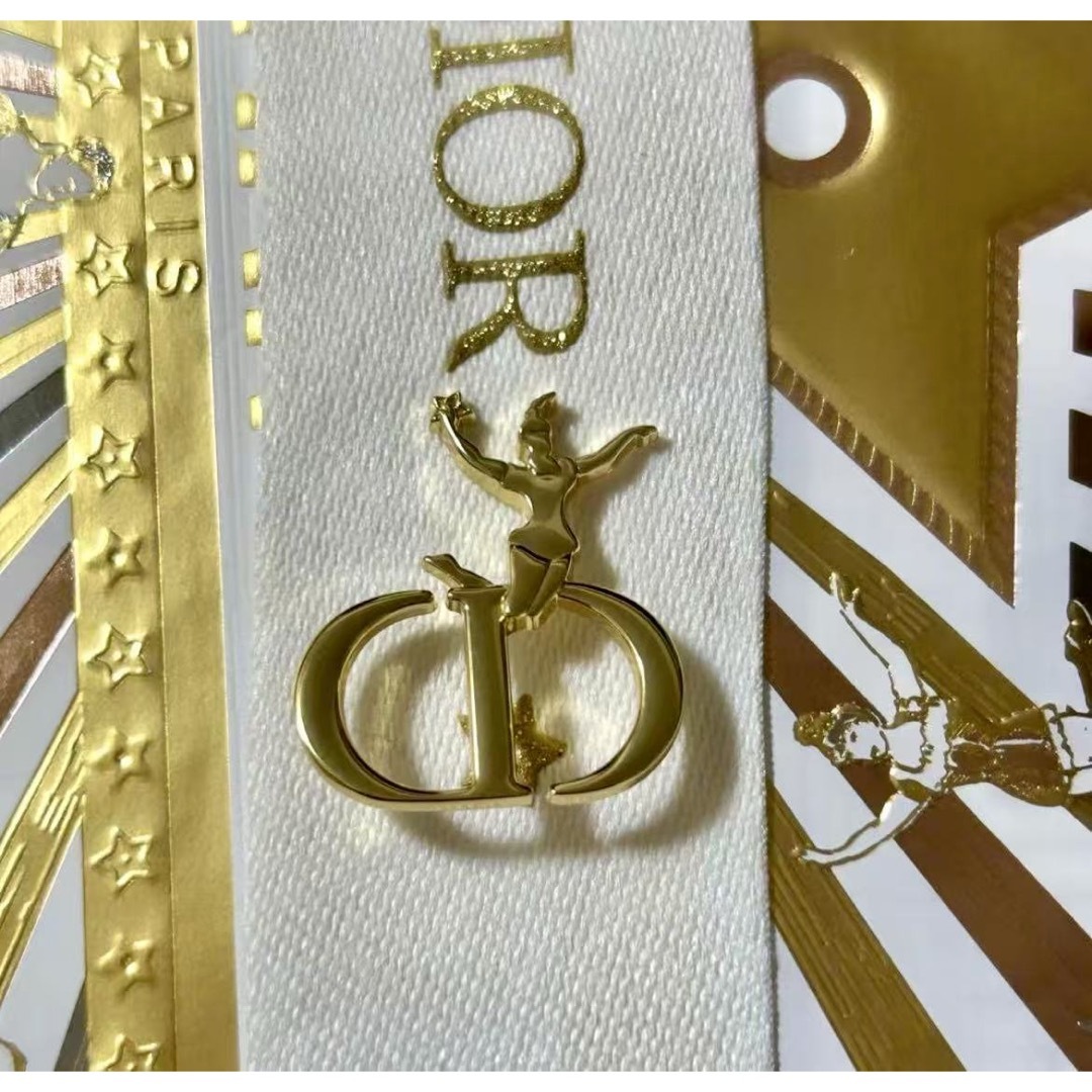 Dior - ディオール レア ピンバッジ 4種 2025年ホリデーラッピング