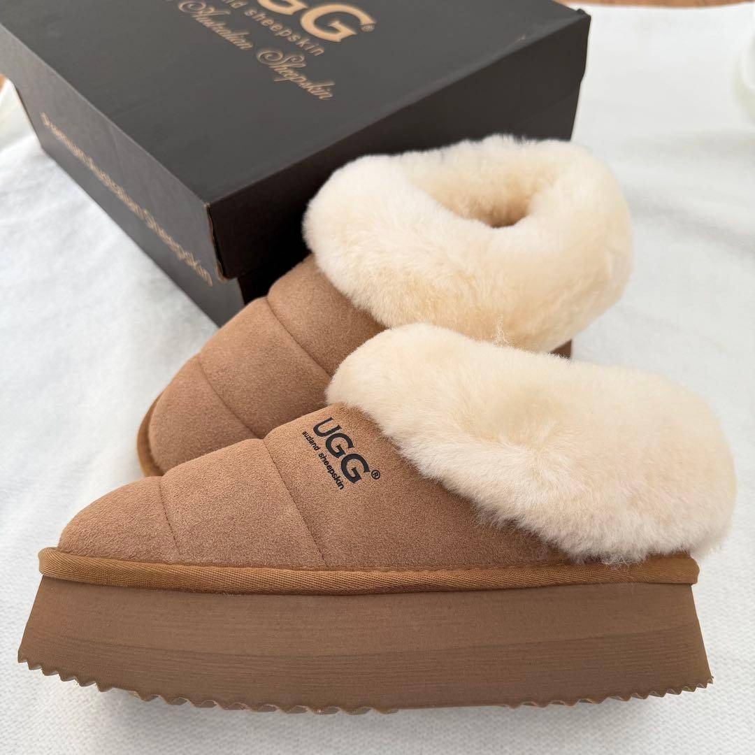UGG AUSTRALIA - 【UGG AUZLAND】厚底シープスキンスリッパ＊22.5cm
