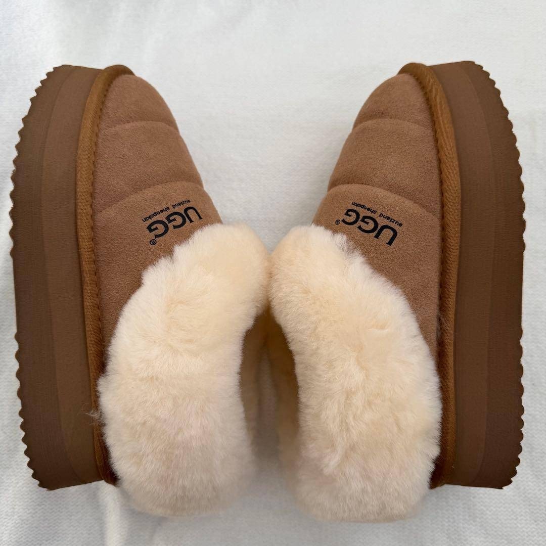 UGG AUSTRALIA - 【UGG AUZLAND】厚底シープスキンスリッパ＊22.5cm