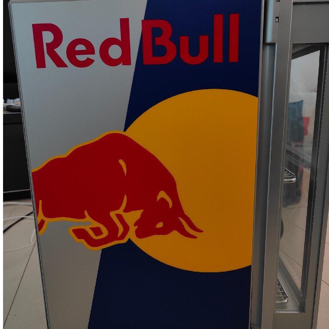 Red Bull - Red Bull 冷蔵庫の通販 by かおる's shop｜レッドブルなら