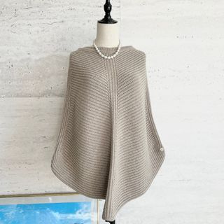 Loro Piana（ポンチョ）のフリマアイテム一覧