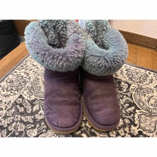 UGG（キッズ靴/シューズ(15cm~) ・ パープル/紫色系）のフリマアイテム一覧