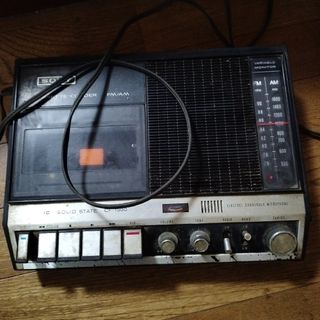 SONY - ソニー SONY ICF-P37 横置き型ハンディーポータブルラジオの