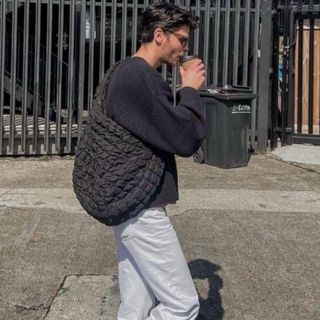 COS（ショルダーバッグ）のフリマアイテム一覧