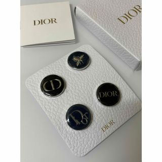 Christian Dior（ブローチ/コサージュ）のフリマアイテム一覧