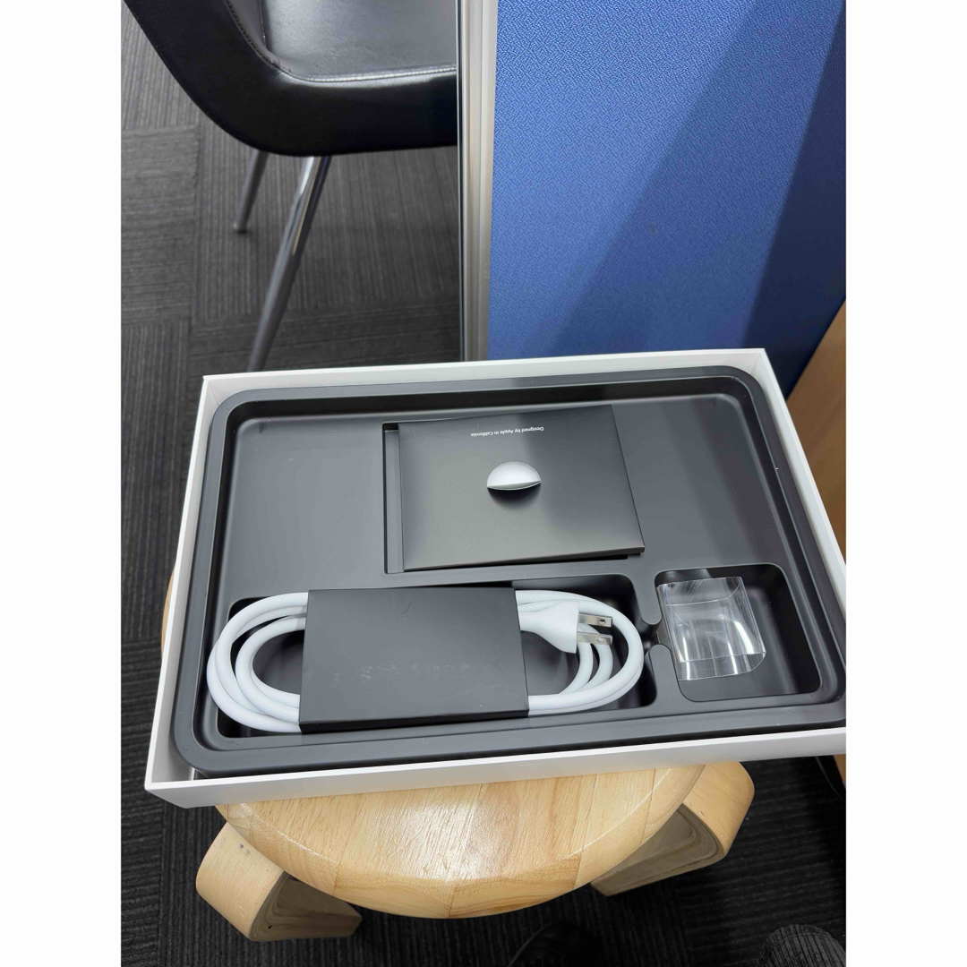 Apple MacBook Air シルバー 11インチ 箱 電源付 Apple】MacBook Air